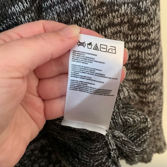 Like New Roxy Salt & Pepper Button Cotton Cardigan Sweater Size Small - Picture 7 of 8